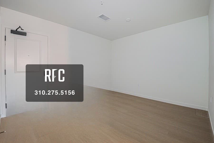 Unit 102 thumbnail 2