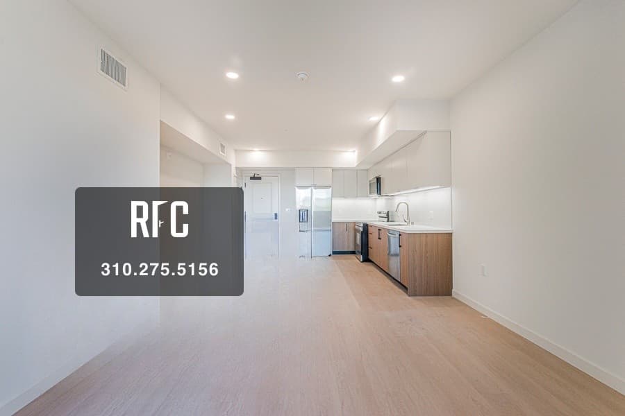 Unit 208 thumbnail 4