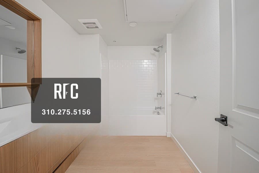 Unit 213 thumbnail 2