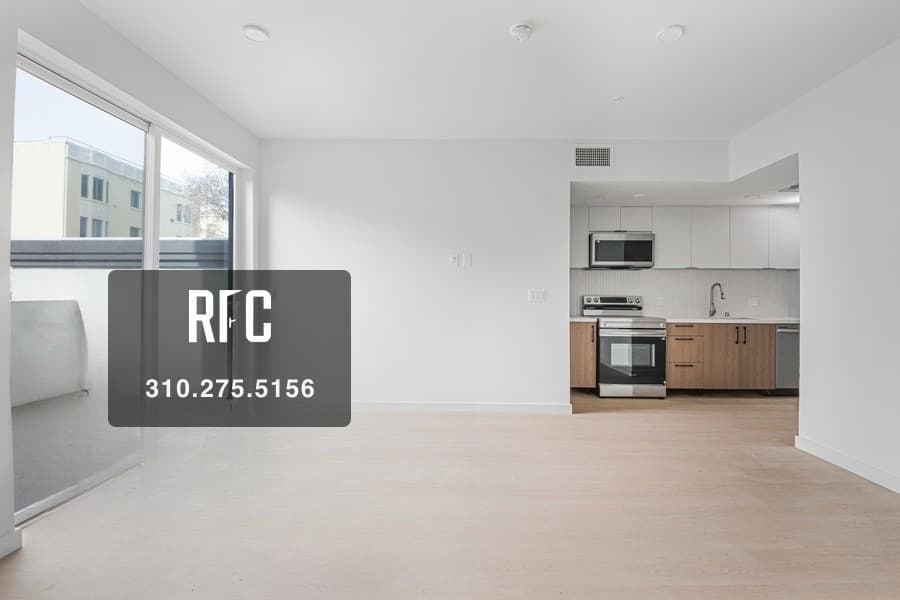 Unit 213 thumbnail 4