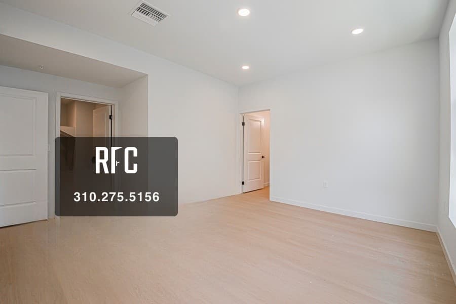 Unit 308 thumbnail 11