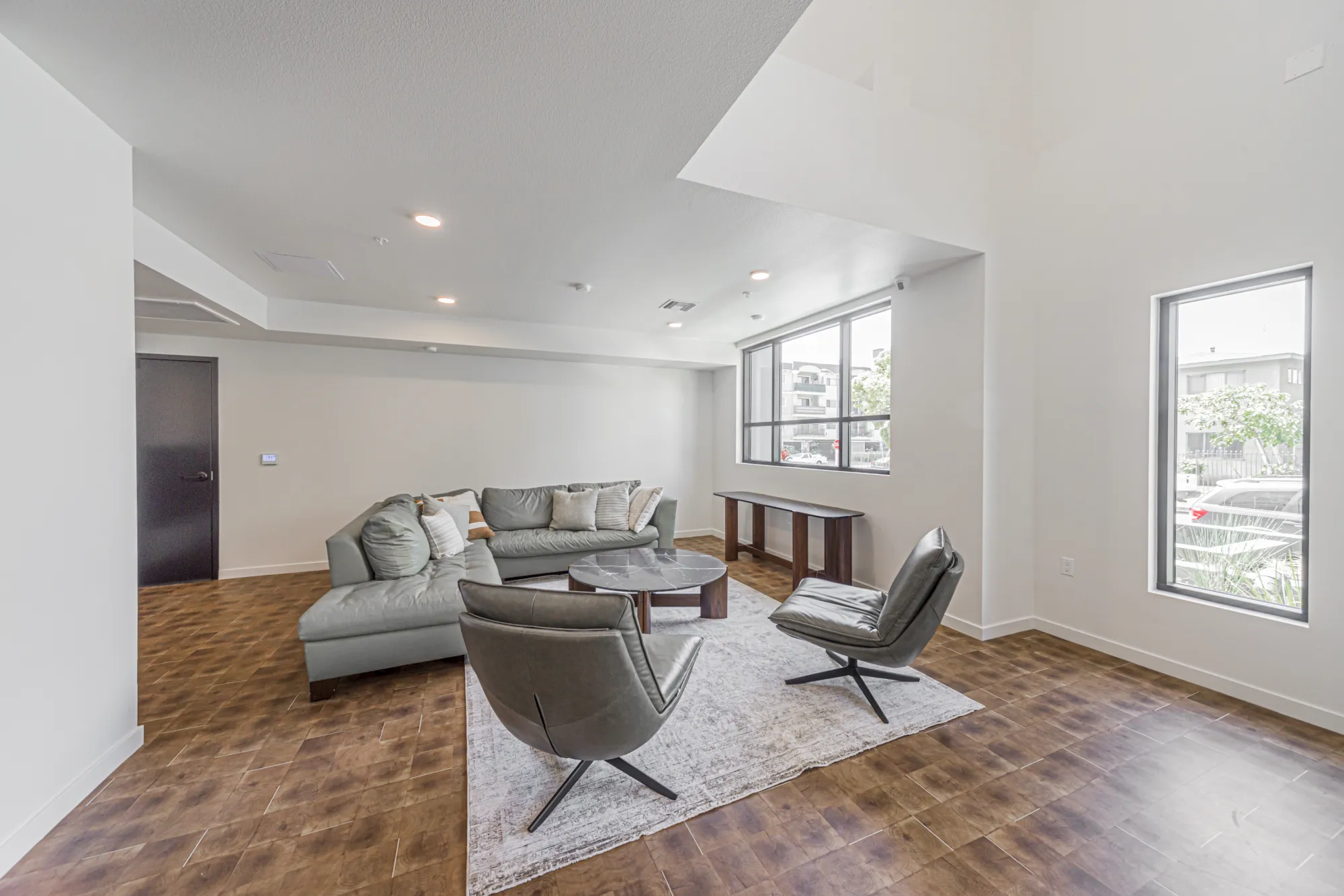 Resident lounge with sectional seating at The Gramercy